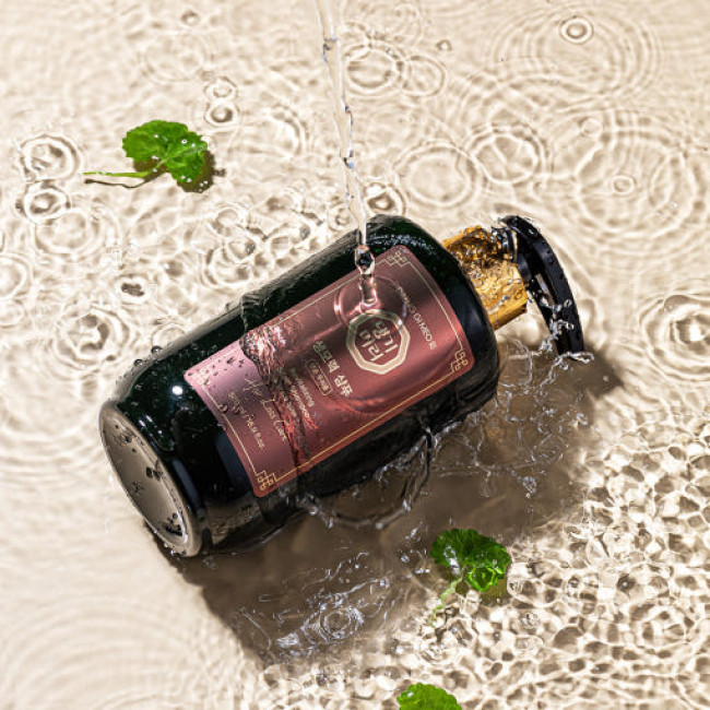 Регенерирующий шампунь Daeng Gi Meo Ri Revitalizing Scalp Shampoo 500ml, фото 4 Регенерирующий шампунь Daeng Gi Meo Ri Revitalizing Scalp Shampoo 500ml, фото 4